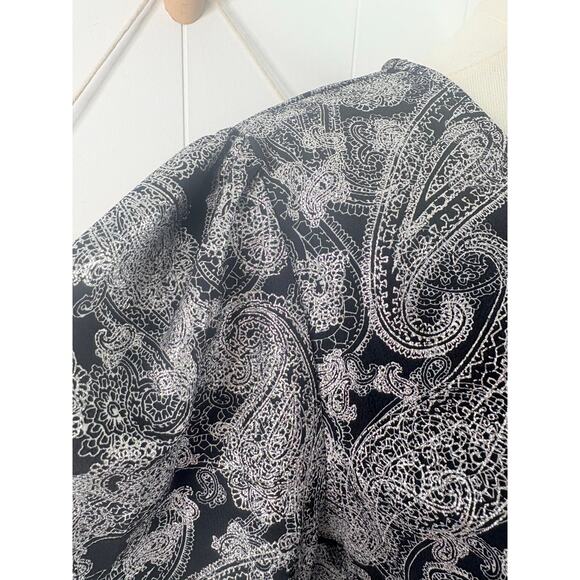 NWT Michael Kors Womens Foil Paisley Wrap Top Size Medium Black Silver - Picture 14 of 15